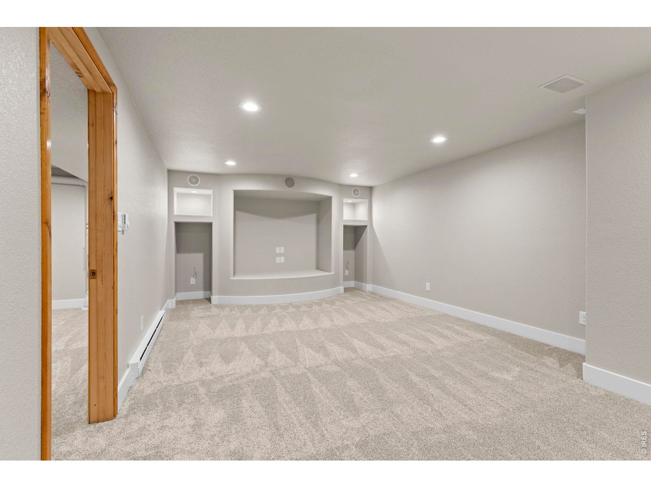 Property Photo 32 Theater Room
