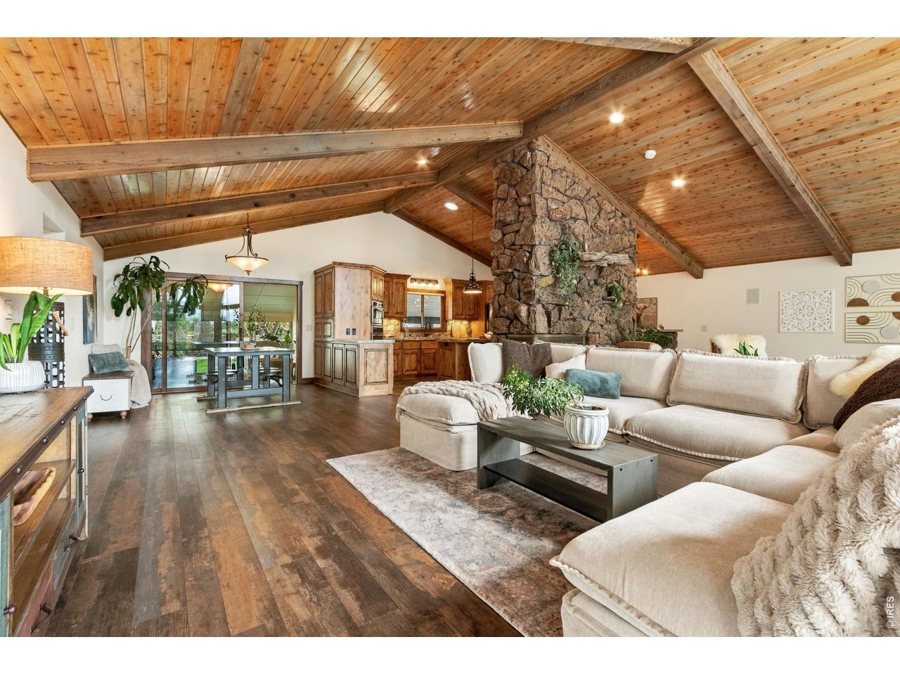 Property Photo 13 Expansive Open Floor Plan