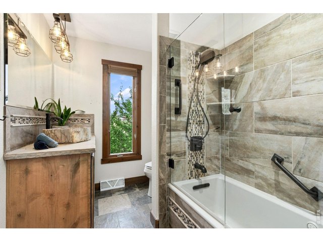 Property Photo 27 