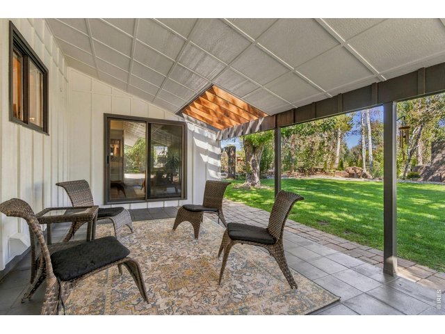 Property Photo 37 Back patio