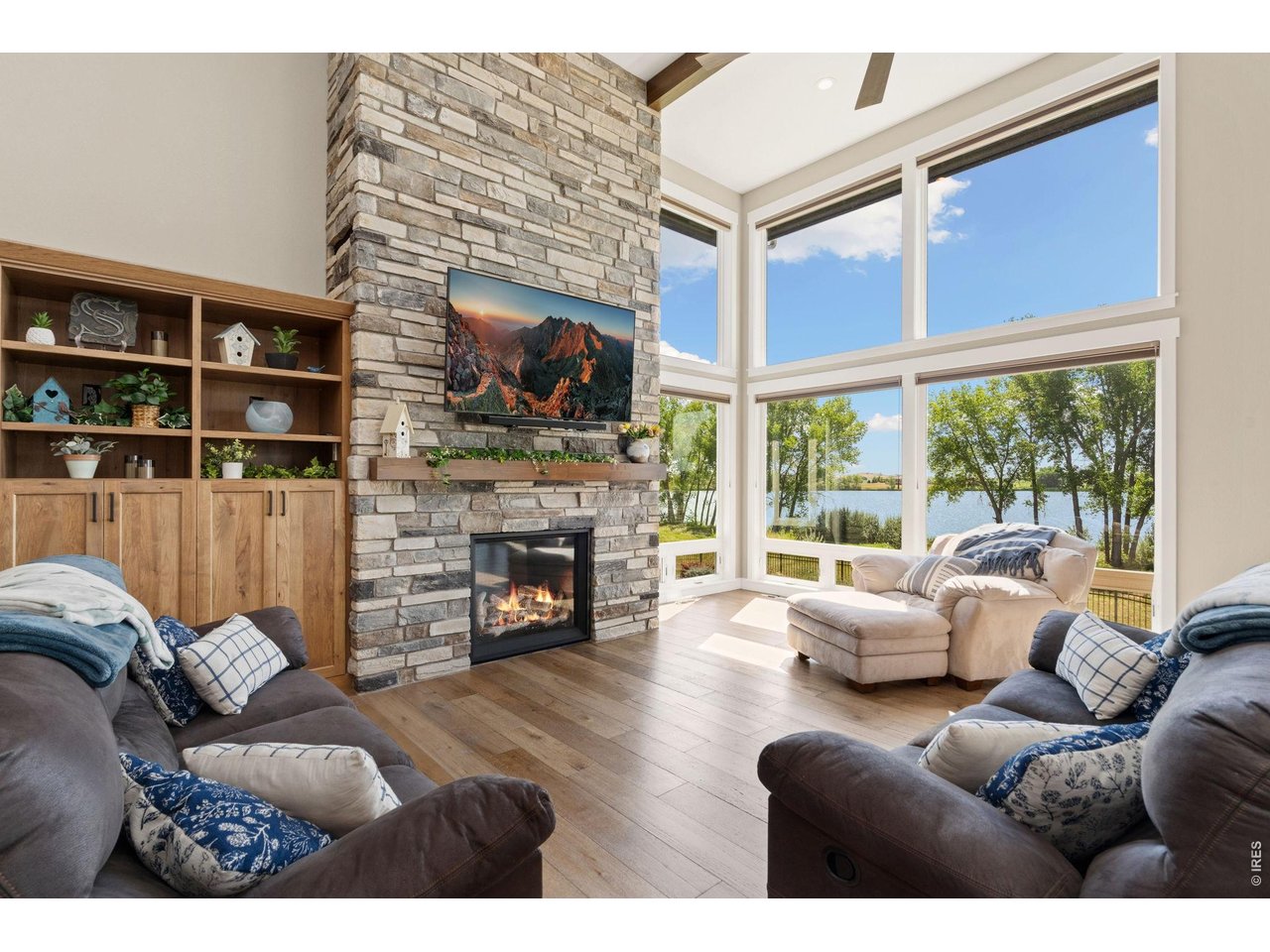 Property Photo 17 Huge windows let you delight in the sweeping water views.