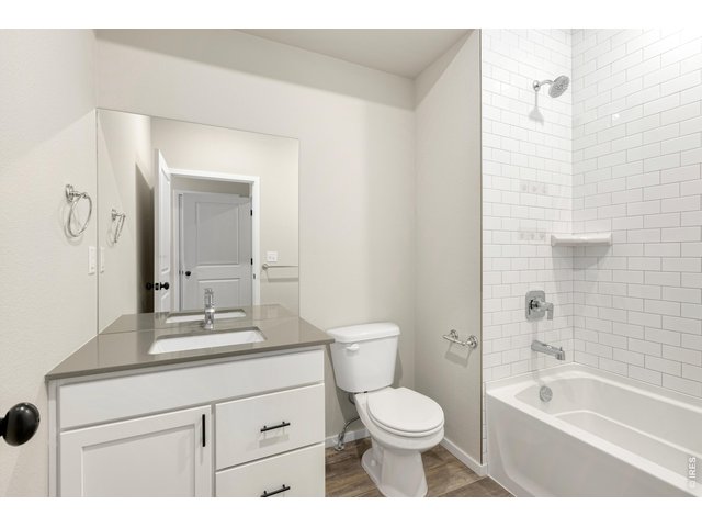 Property Photo 17 Full Bath