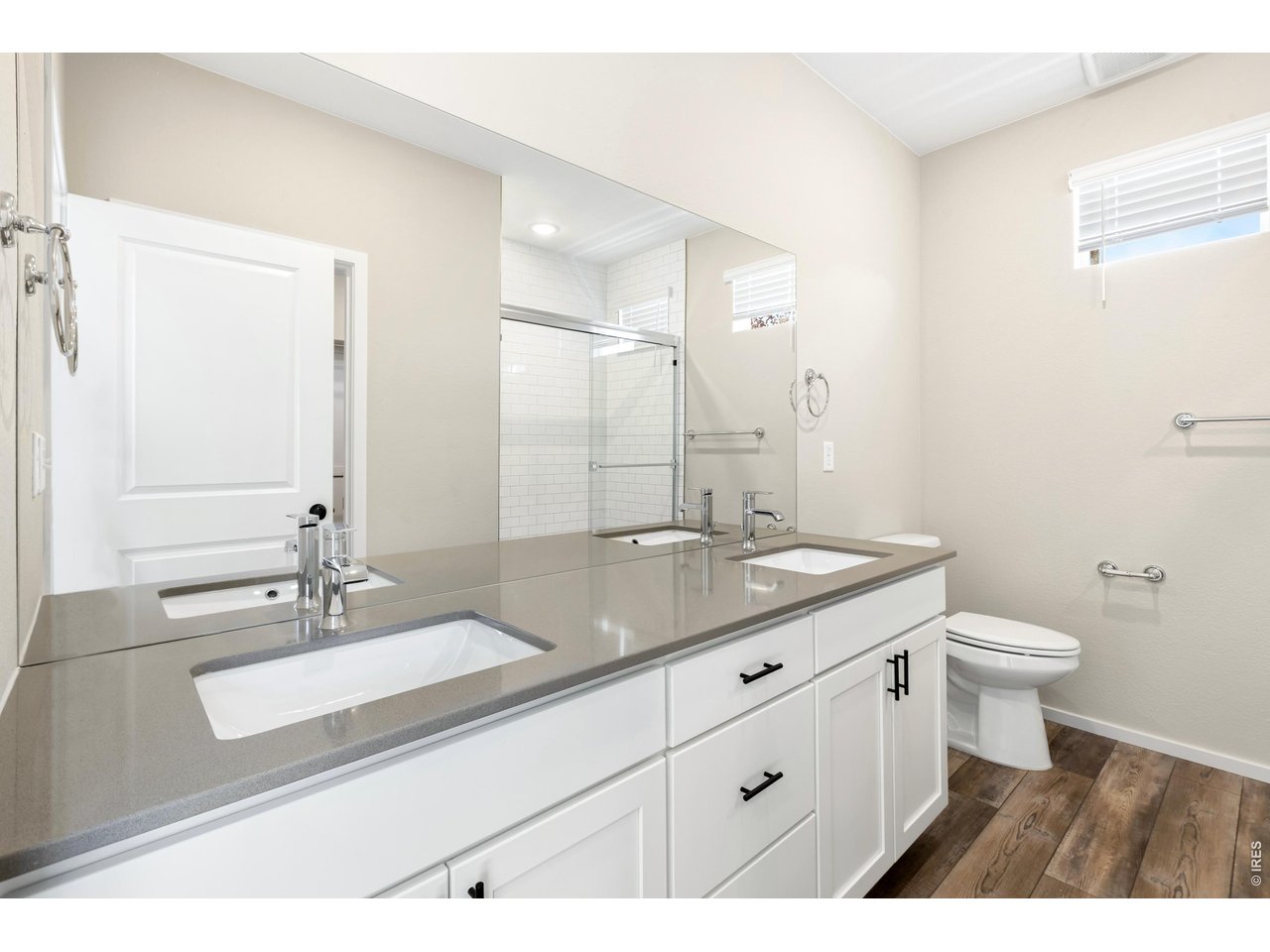 Property Photo 13 Primary Bath