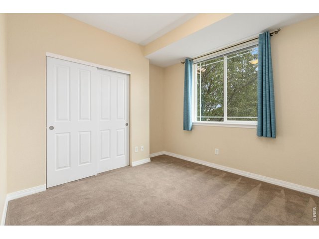 Property Photo 16 3rd bedroom