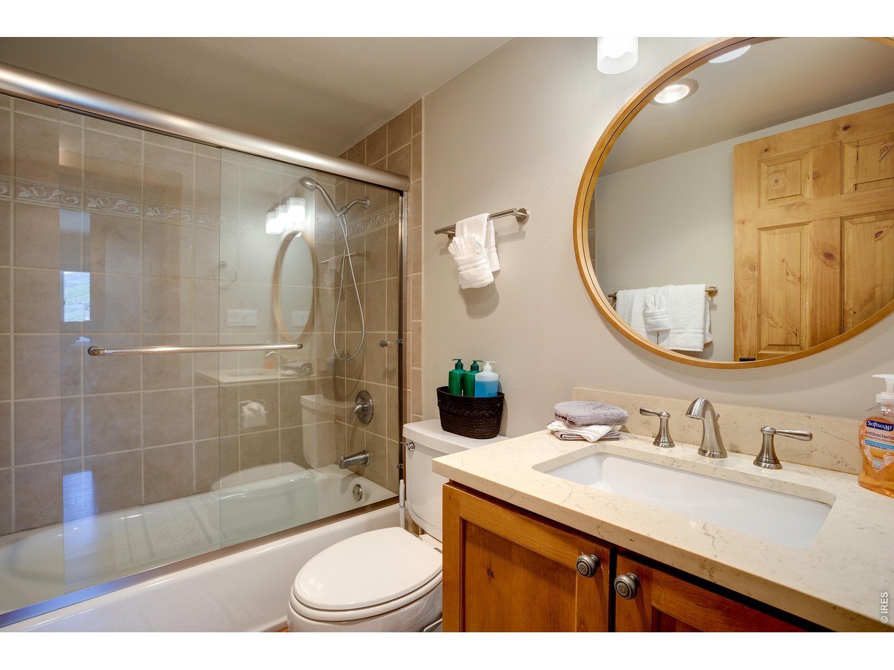 Property Photo 26 Second hall bath