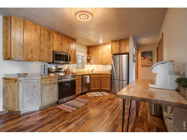 Property Photo 12 All kitchenware included