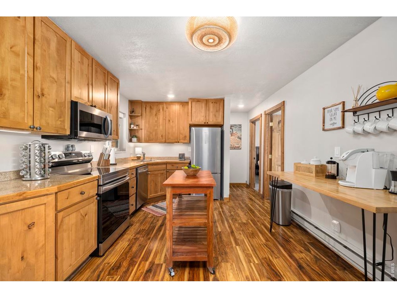 Property Photo 9 Functional kitchen with plenty of counterspace