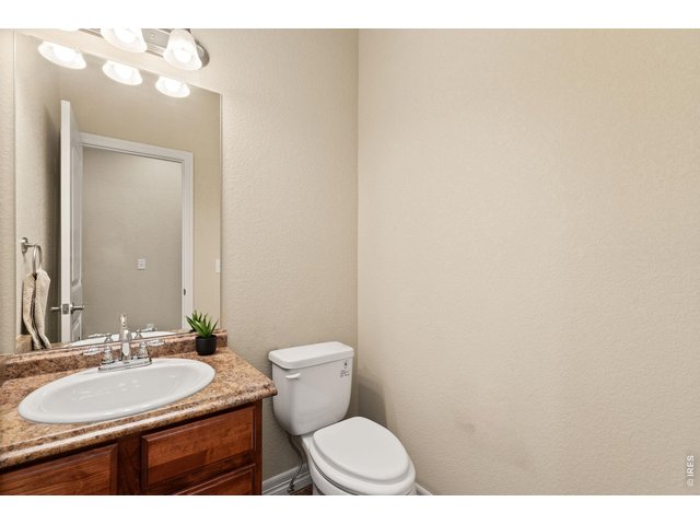 Property Photo 19 half bathroom
