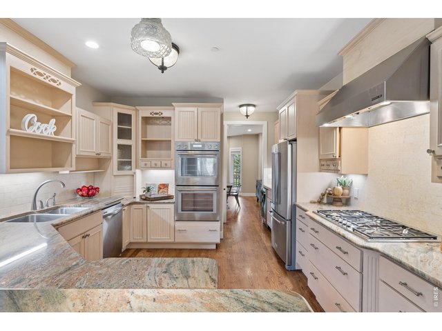 Property Photo 15 
