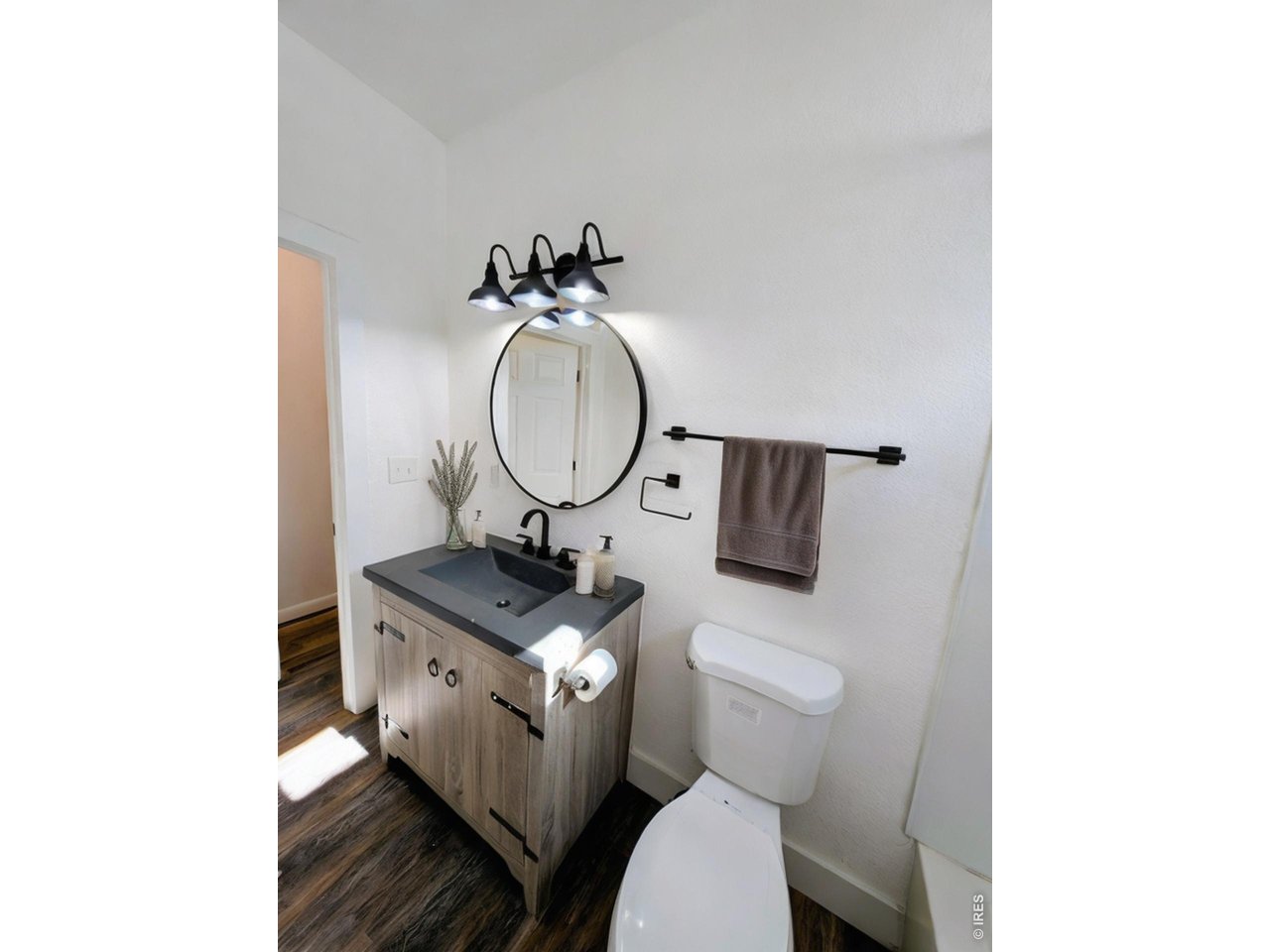 Property Photo 33 