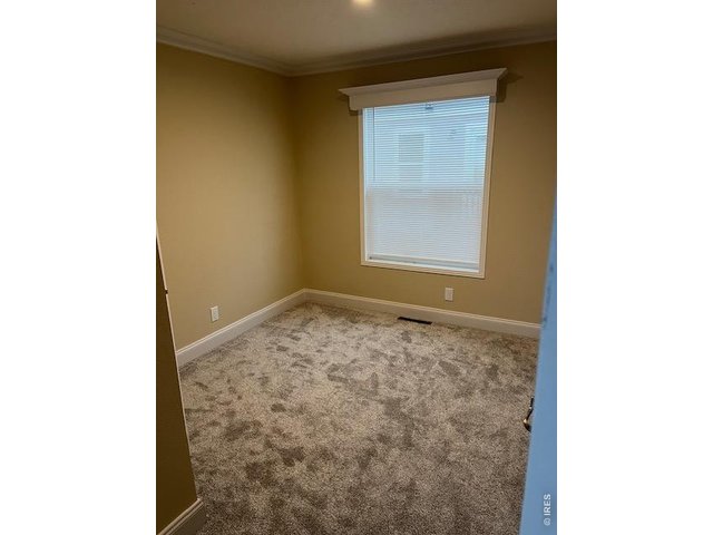 Property Photo 10 bedroom 2