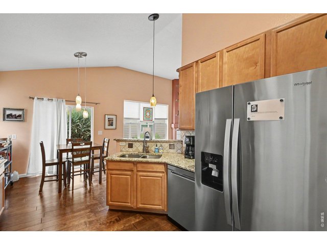 Property Photo 6 Kitchen