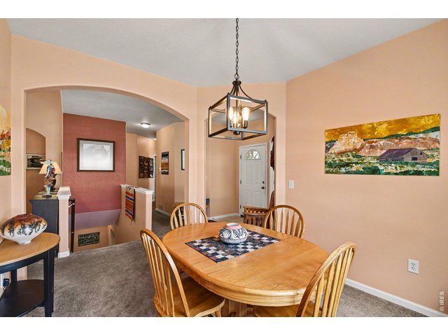 Property Photo 11 Dining room