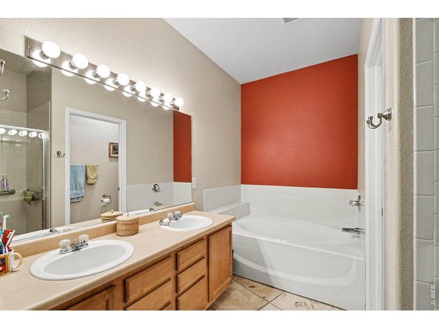 Property Photo 15 Primary Bathroom