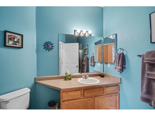 Property Photo 21 Hall bath