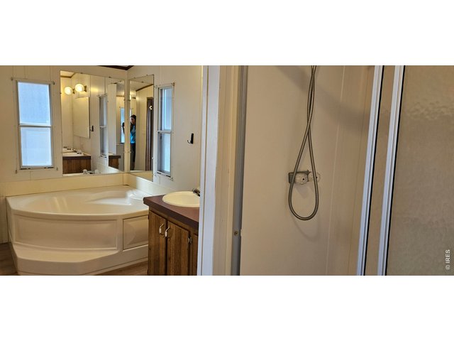 Property Photo 14 Primary Bathroom