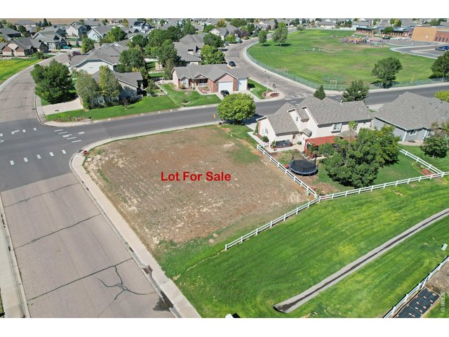 Property Photo 4 West Facing and Backs to a Green Belt