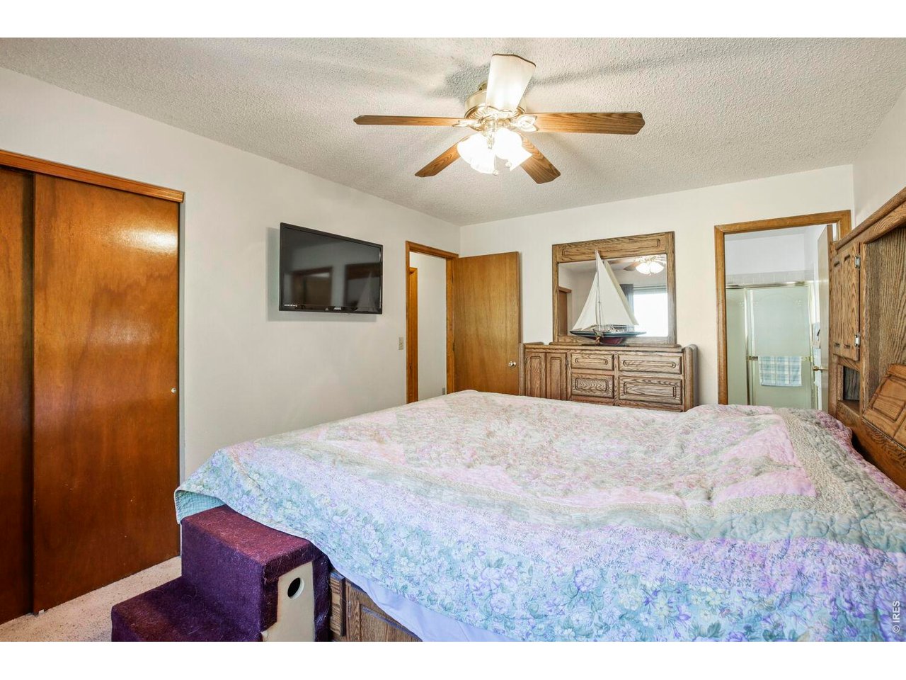 Property Photo 11 Primary Suite