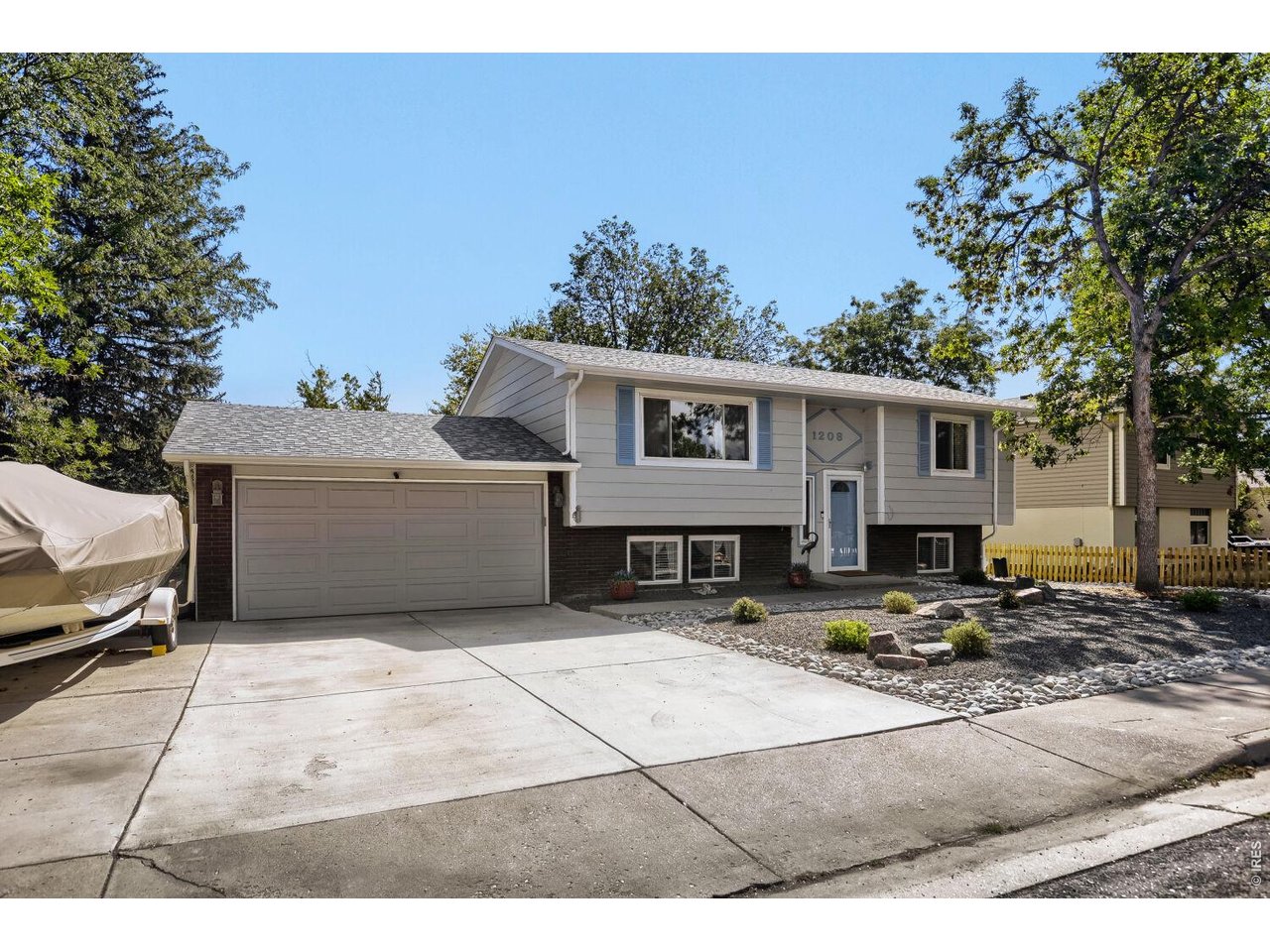Property Photo 1 