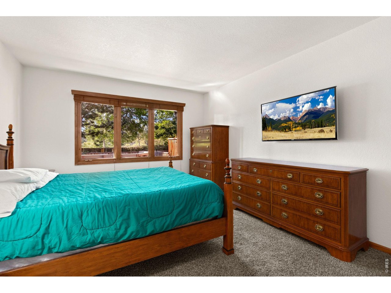 Property Photo 13 Primary Bedroom with en-suite