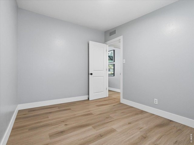 Property Photo 25 south bedroom entry