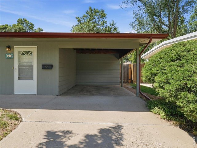 Property Photo 33 Carport