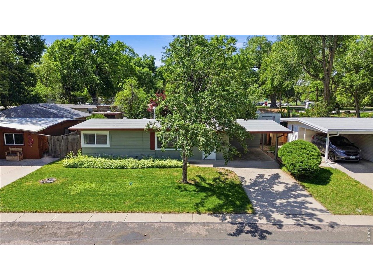 Property Photo 34 quiet street close to City Park and easy access to the foothills and Horsetooth reservoir
