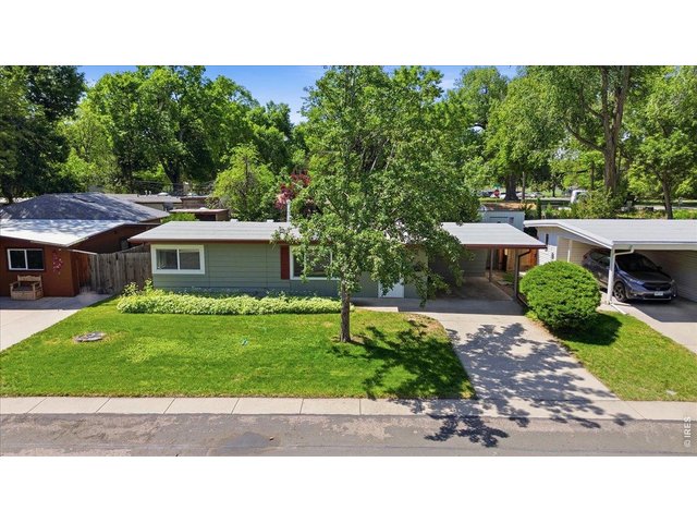 Property Photo 34 quiet street close to City Park and easy access to the foothills and Horsetooth reservoir