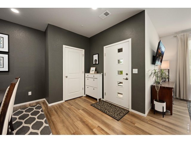 Property Photo 3 Entry