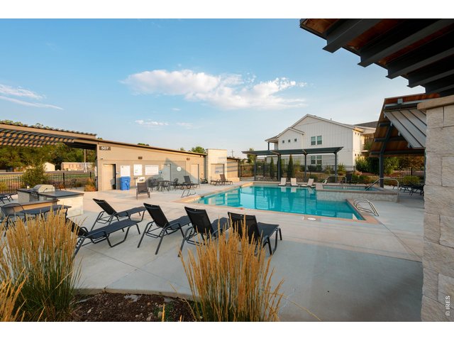 Property Photo 30 Tons of Amenities, Parks, Trails, & Pools