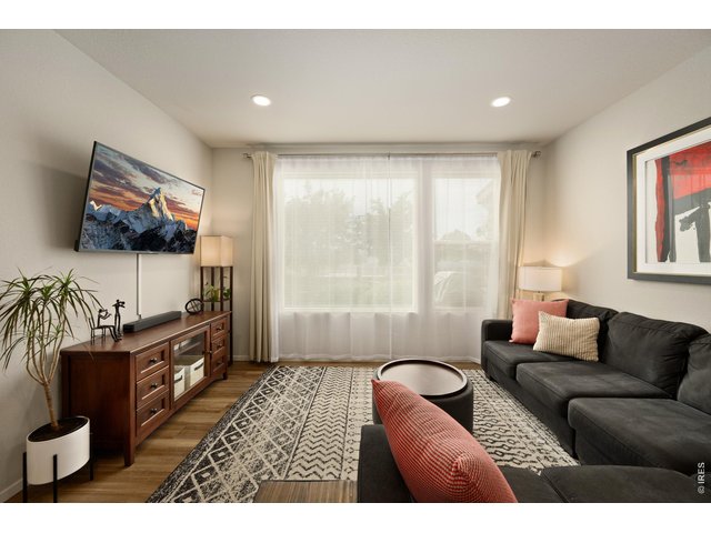 Property Photo 4 Spacious Living Room