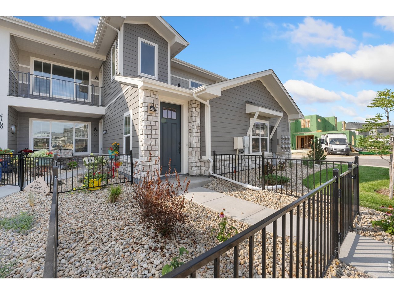 Property Photo 2 Enjoy a gated courtyard perfect for garden boxes, plants and pets!