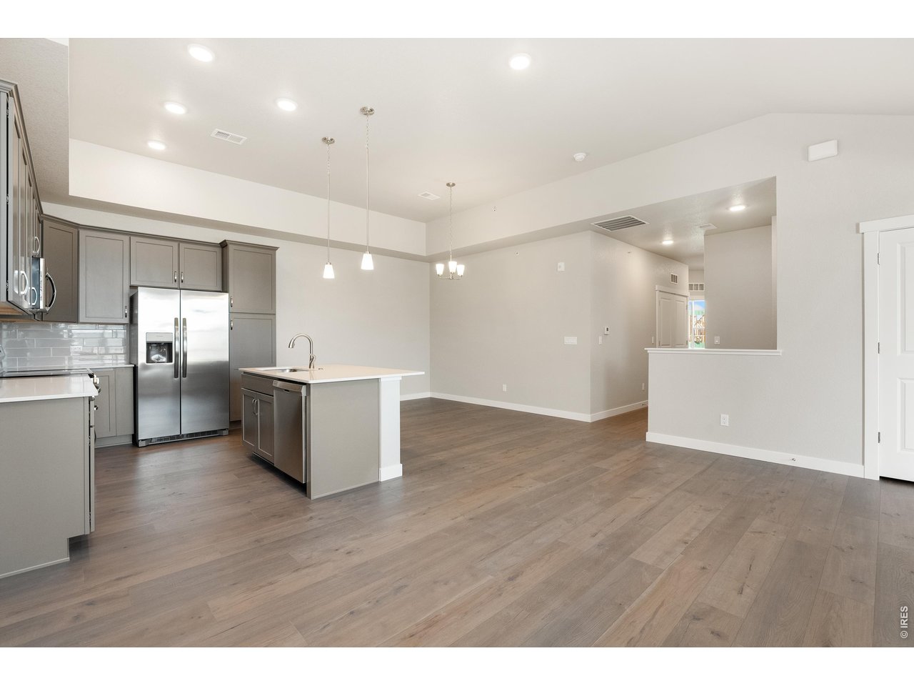 Property Photo 5 Gorgeous, open floorplan