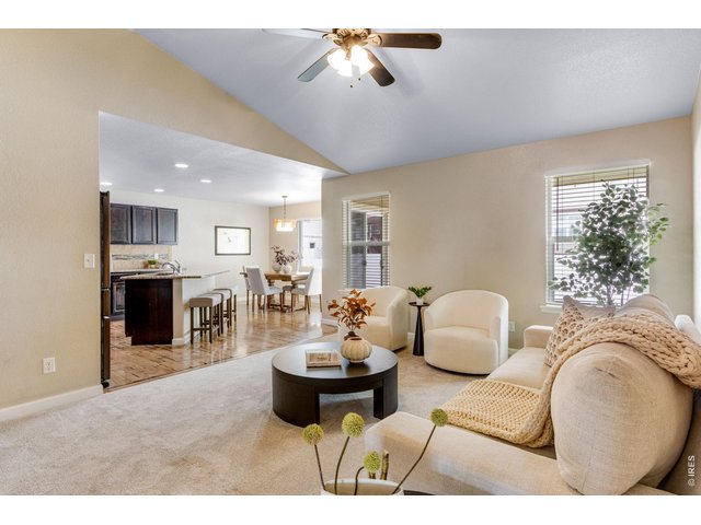 Property Photo 9 Soft Neutral Colorado throughout, Bright sunny west back orientation.