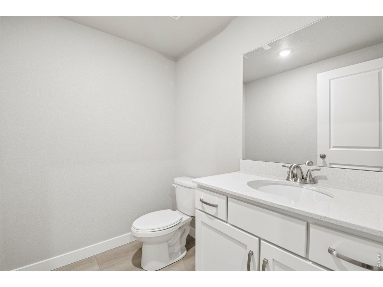 Property Photo 14 Main floor powder room