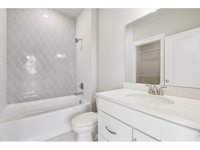 Property Photo 27 Secondary bathroom - upstairs