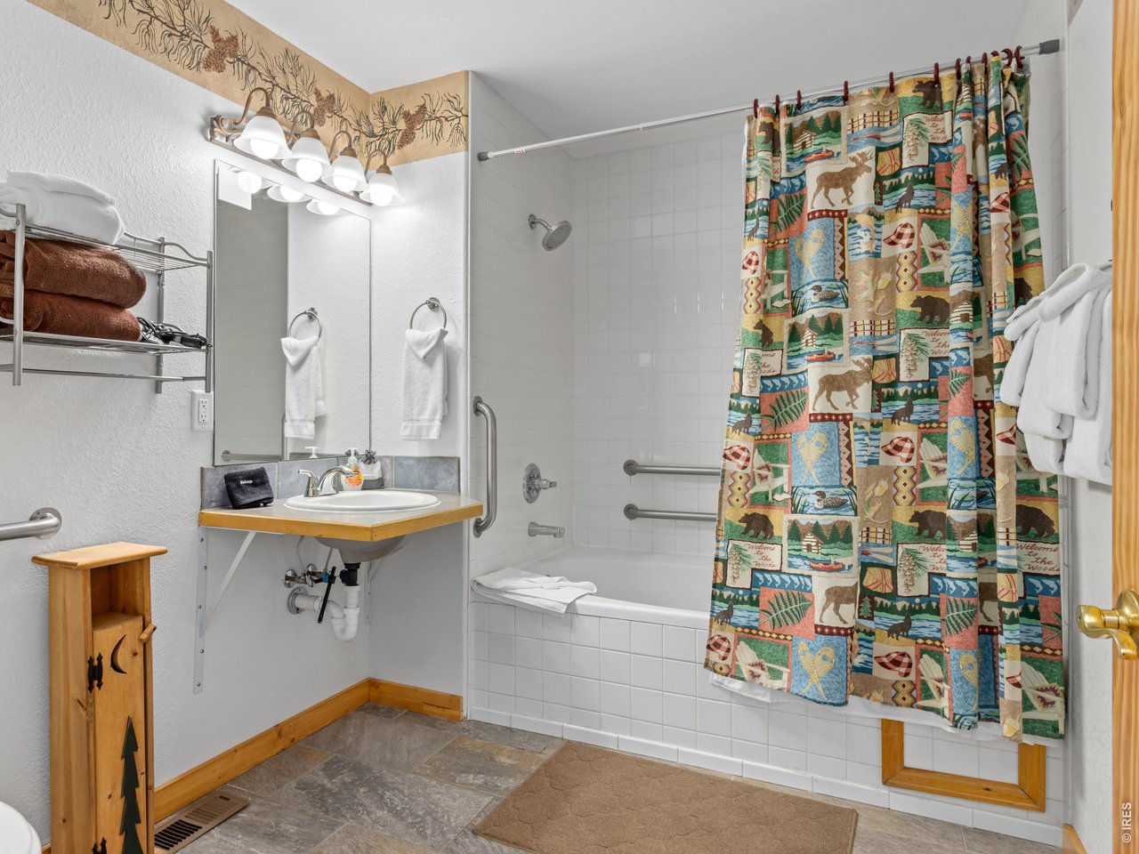 Property Photo 13 Full bath