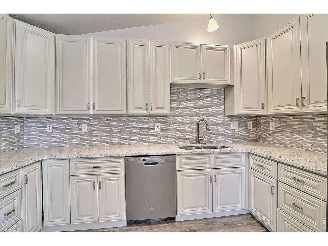 Property Photo 14 Quartz Counters