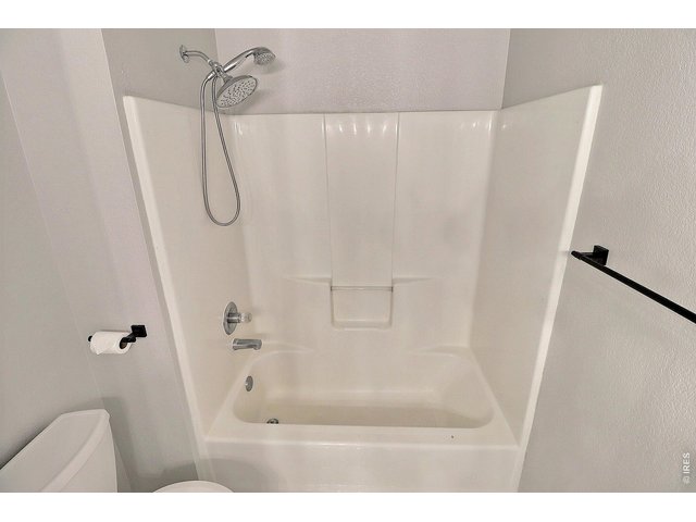 Property Photo 19 Primary Bathroom