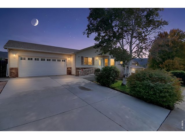Property Photo 3 Attached 2 Car Garage