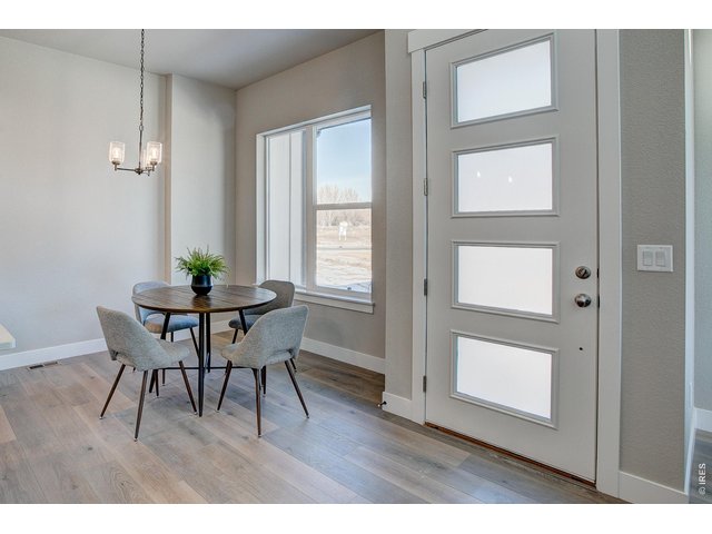 Property Photo 3 Dining nook