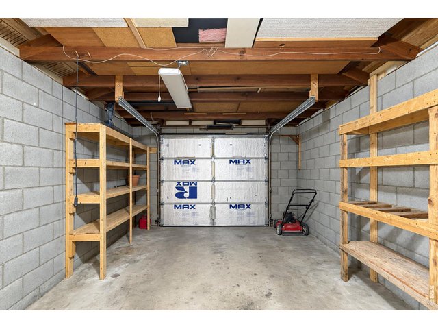 Property Photo 44 Garage Interior