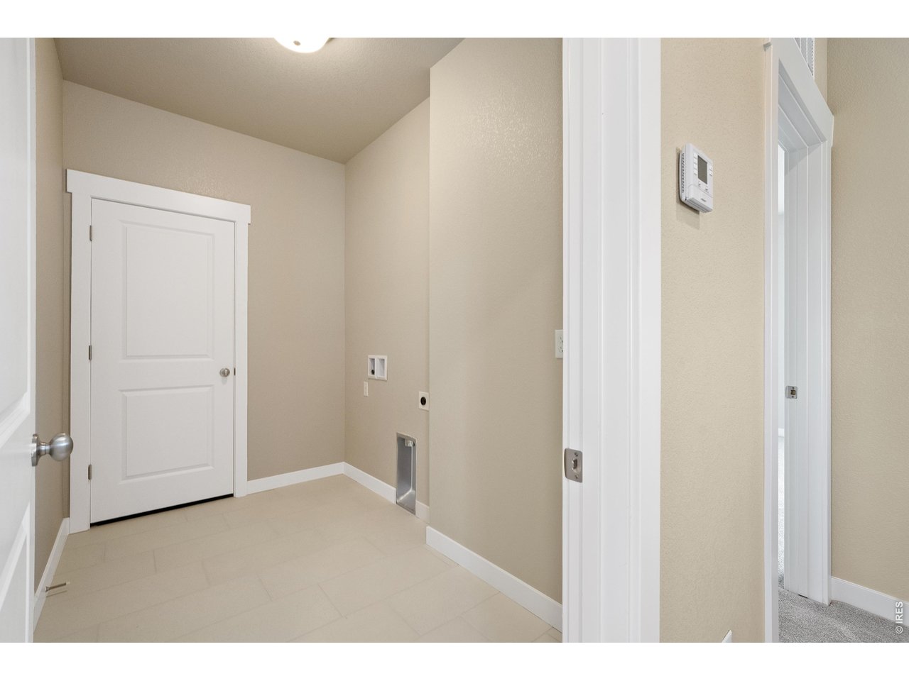 Property Photo 17 Laundry room.