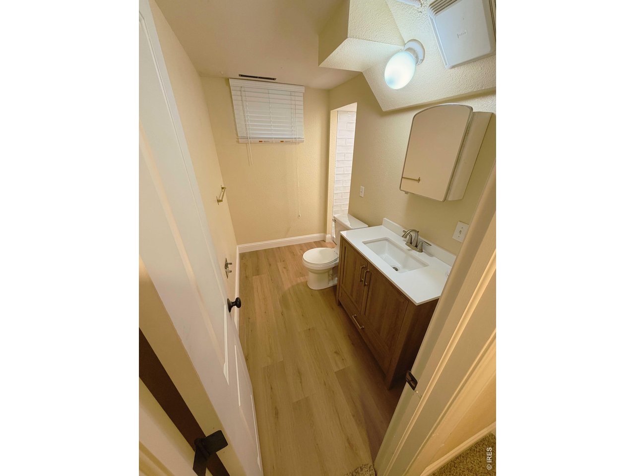 Property Photo 22 Newly Renovated Bathroom