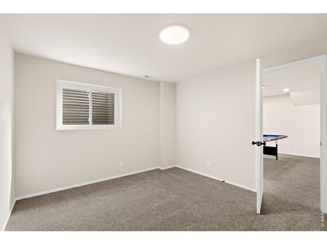Property Photo 21 Basement bedroom