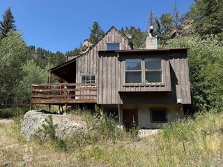 32 Horseshoe Bend Rd Glen Haven, CO 80532