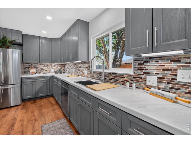 Property Photo 6 Plenty of countertops and cupboards