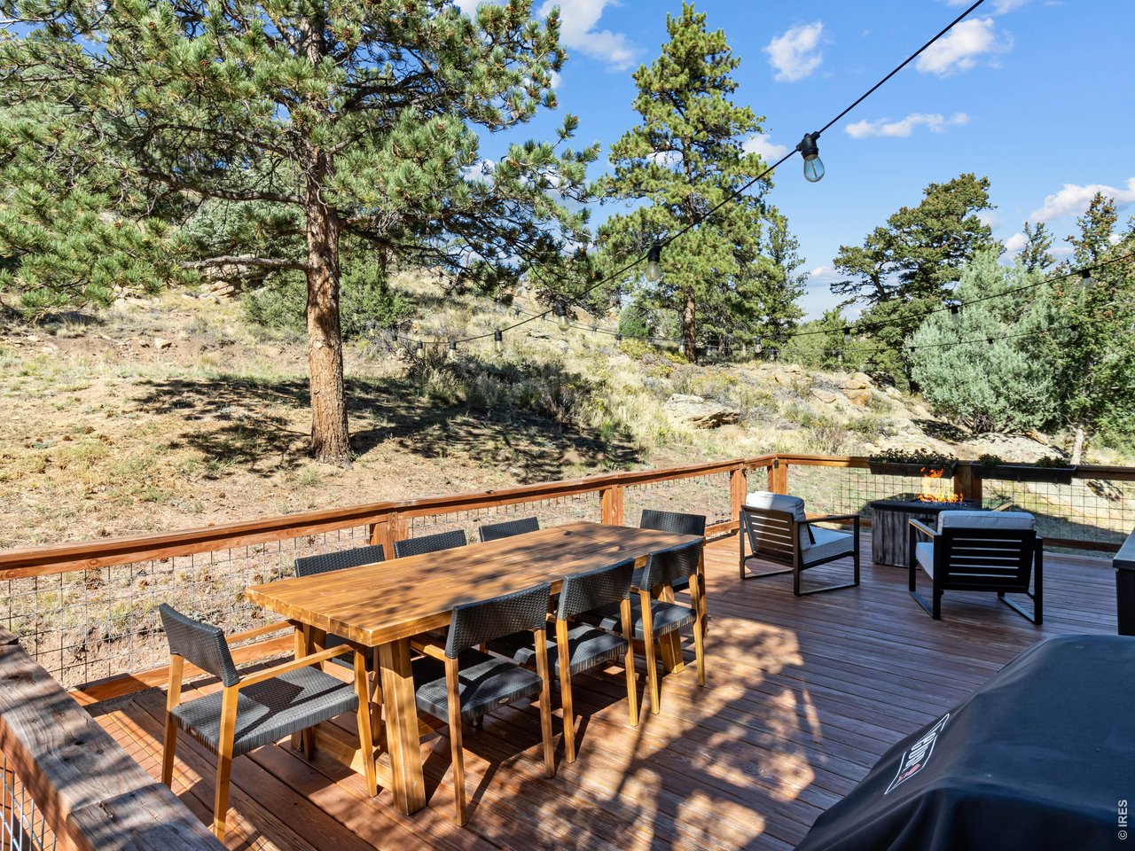 Property Photo 4 ...and perfect for a party!