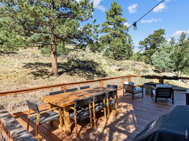 Property Photo 4 ...and perfect for a party!