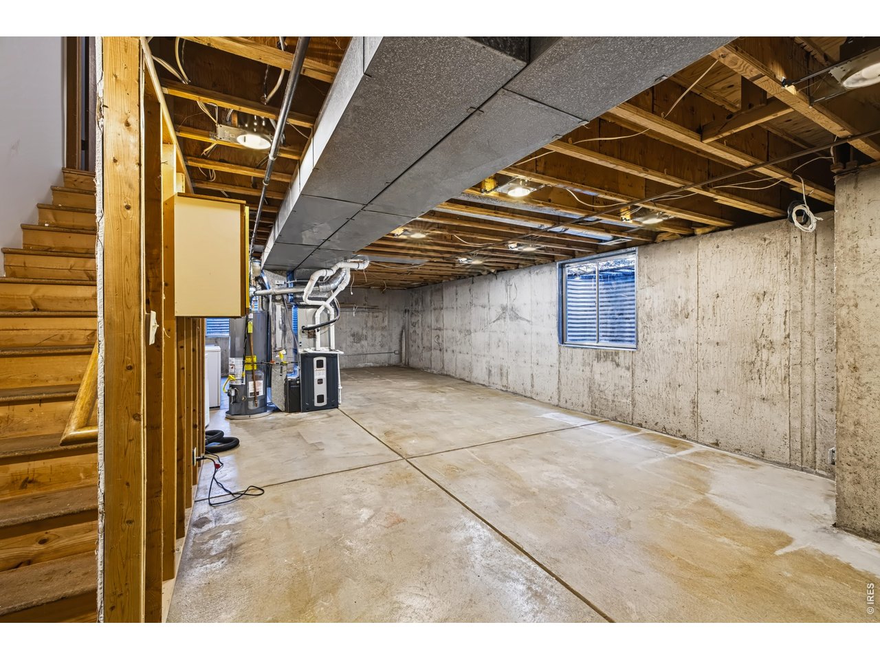 Property Photo 37 Unfinished basement, 740 square feet